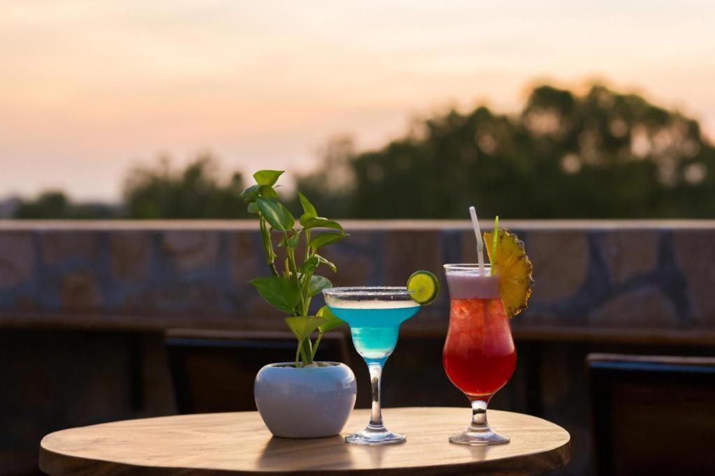 The Grand Cyclo Boutique Suite & Spa Siem Reap Exterior photo